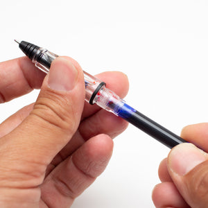 Bolígrafo con cargas de colores