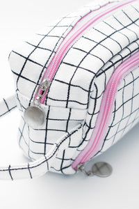 Estuche con bolsillo lateral